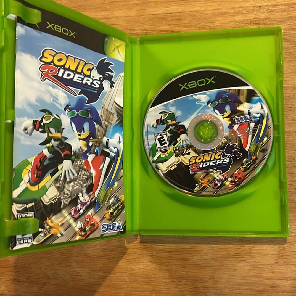 Sonic Riders Original XBOX Game - Picture 2 of 3